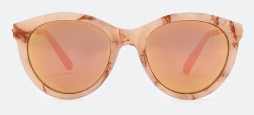 Óculos modelo redondo com lente rosa